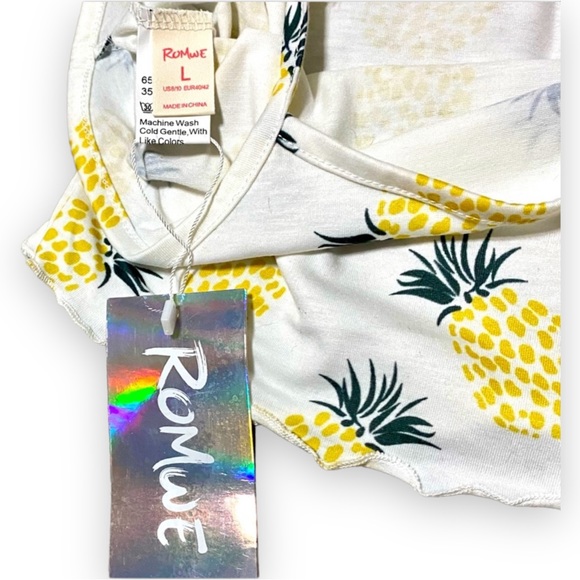 ROMWE Pineapple tank and shorts lounge set - Picture 2 of 3